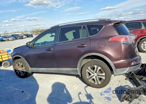 2016 Toyota Rav4 Le z USA, uszkodzony, nr VIN 2T3ZFREV7GW310389
